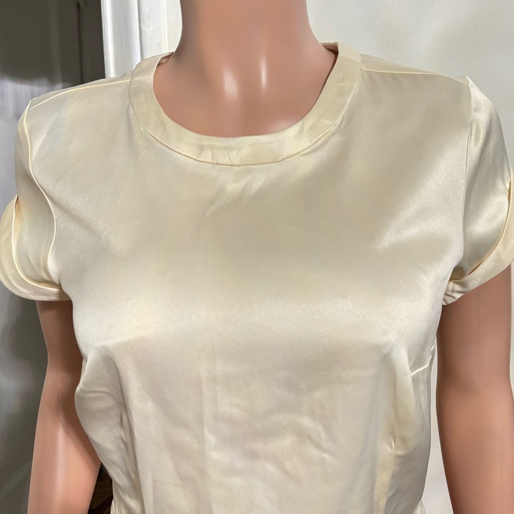 NWT By ANTHROPOLOGIE Cream Satin Baby Tee Blouse - Picture 7 of 16